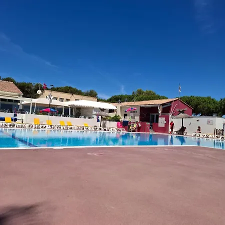 Le Des Reves Camping *