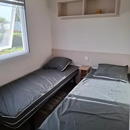 Le Des Reves Escapade 66 אתר קמפינג *